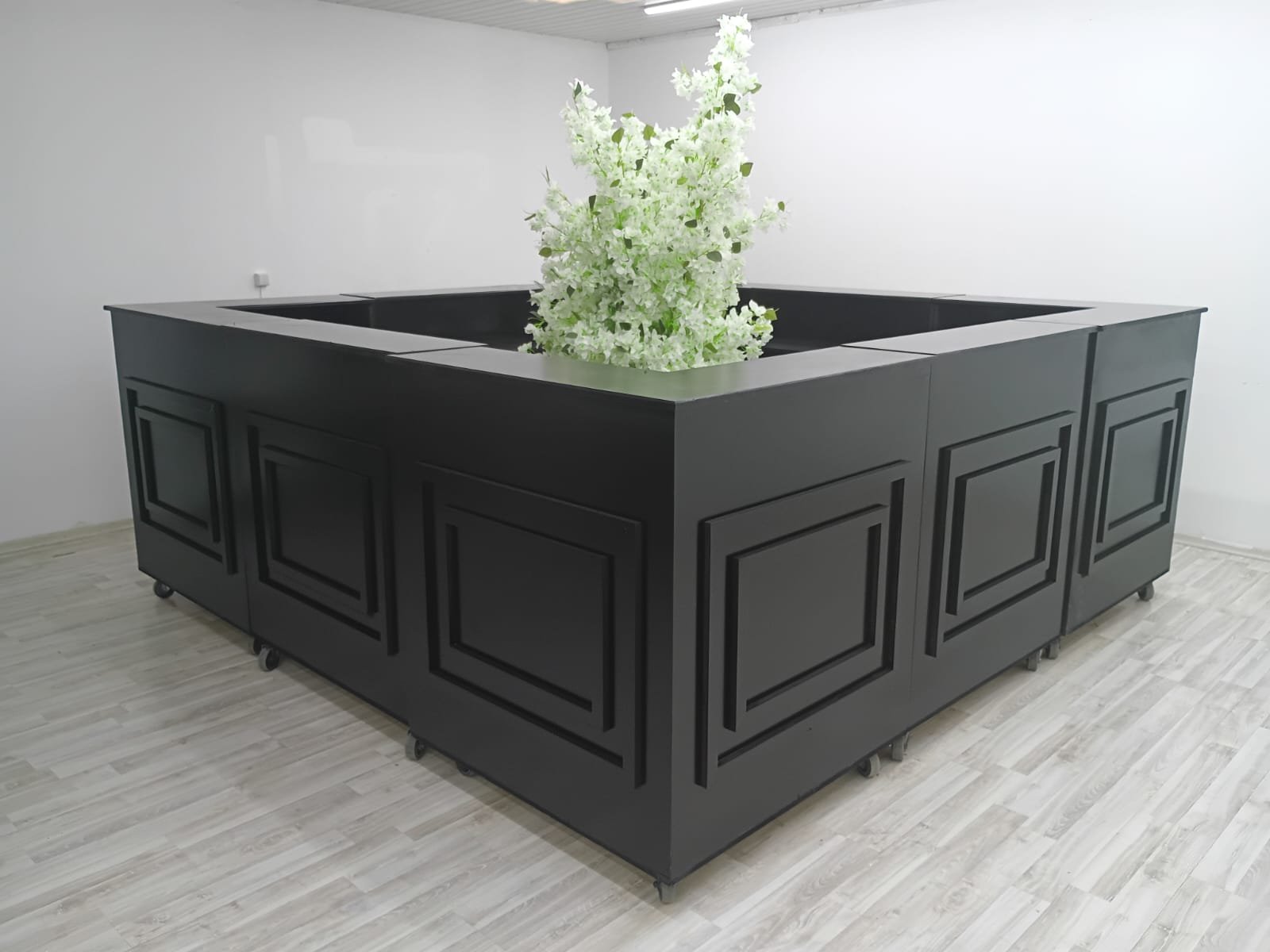 Siyah Servis Bar