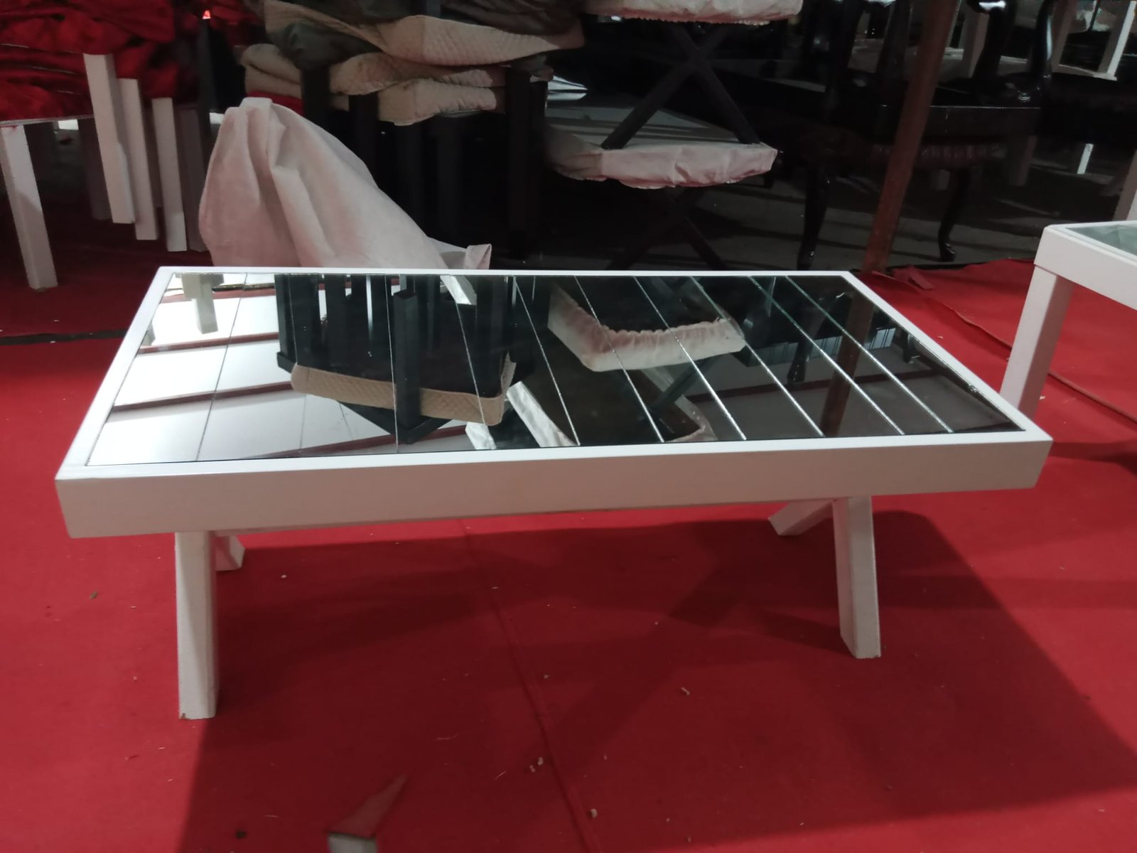 Dikdörgen Aynalı Sehpa 98cm*55cm y46