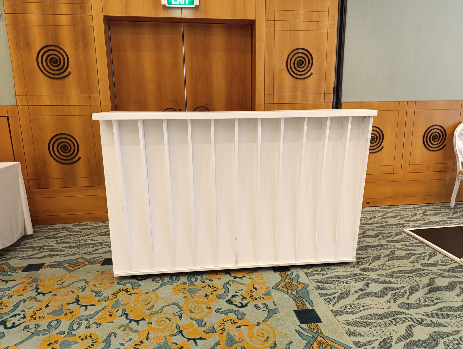 BAR- BEYAZ 180cm X 120cm X 70cm - 2